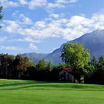 בית הארחה The Golf Club