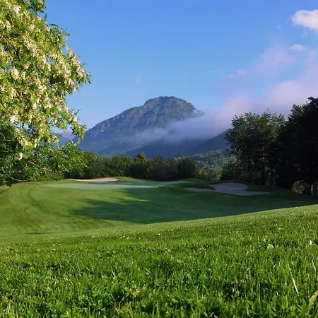 The Golf Club Pensión *