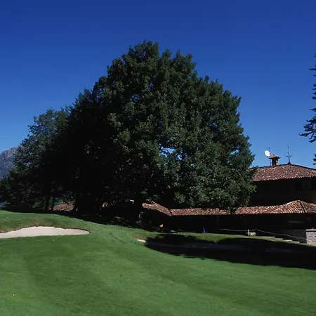 The Golf Club Pensión